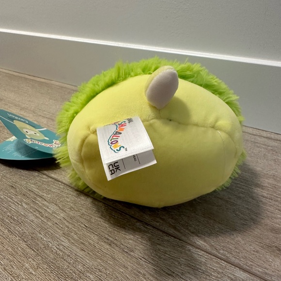 BNWT Squishmallow “Cavaleri” 6 inch - Picture 3 of 3